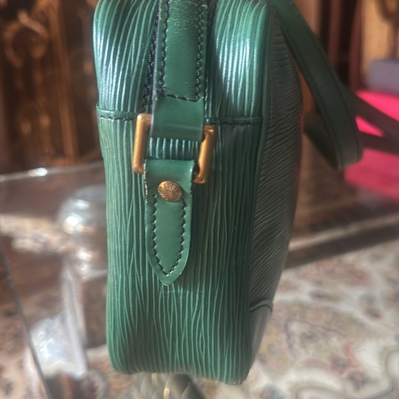 Louis Vuitton bag crossbody Epi trocadero Crossbody Bag - Picture 4 of 7